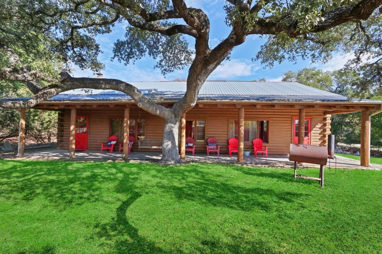 Wimberley Log Cabins Resort And Suites- Unit 4 ภายนอก รูปภาพ