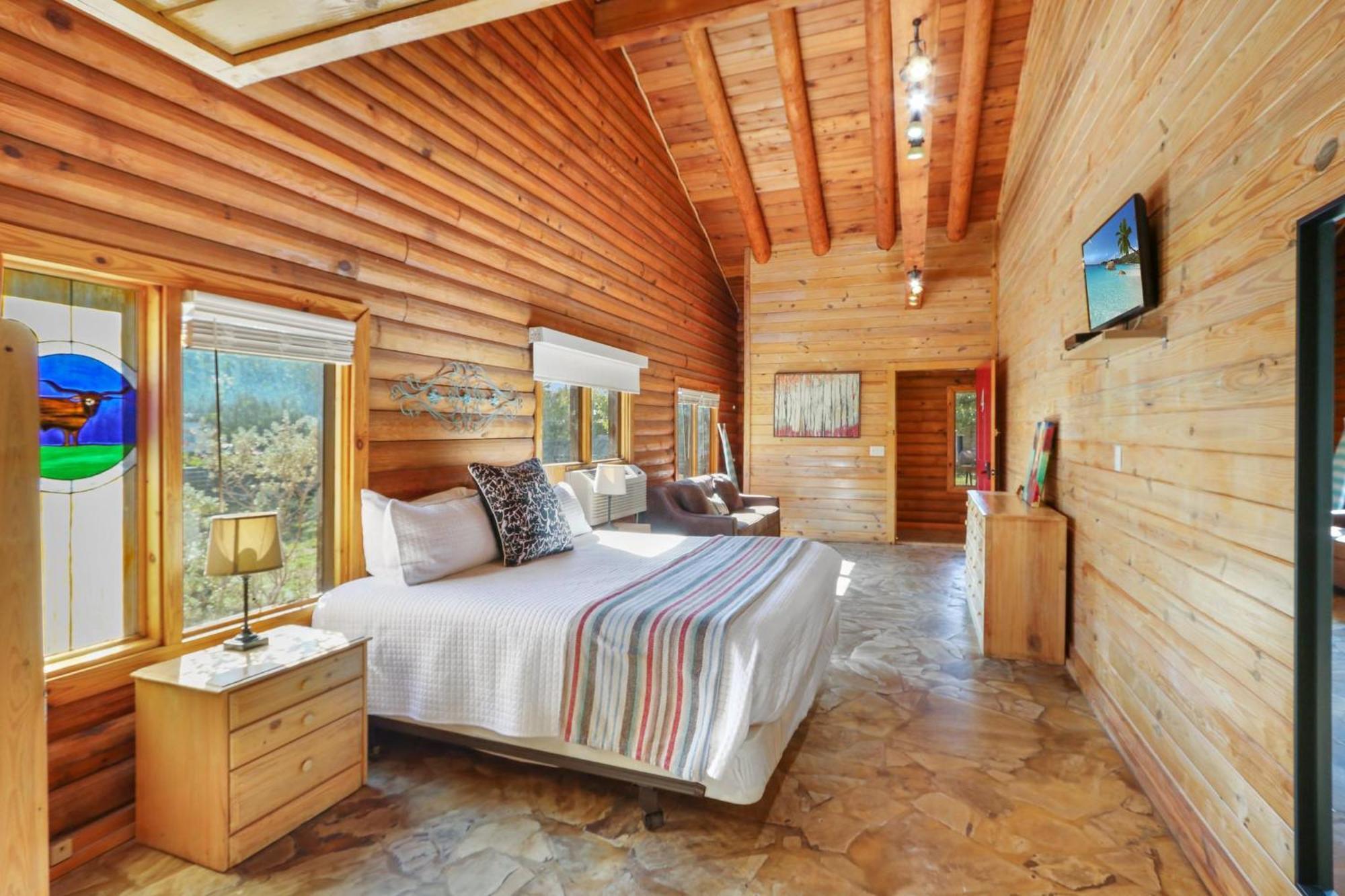 Wimberley Log Cabins Resort And Suites- Unit 4 ภายนอก รูปภาพ